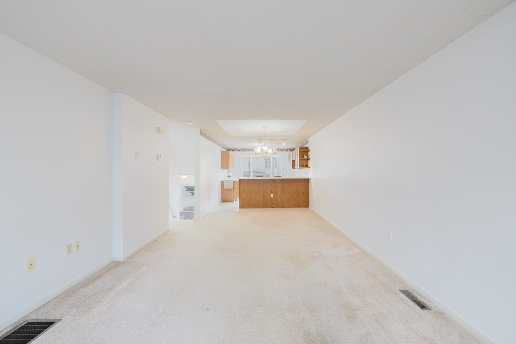 12 Castlegate Drive, Unit 12 Springfield, MA 01129 - Photo 13 of 32 Gallery Image 13