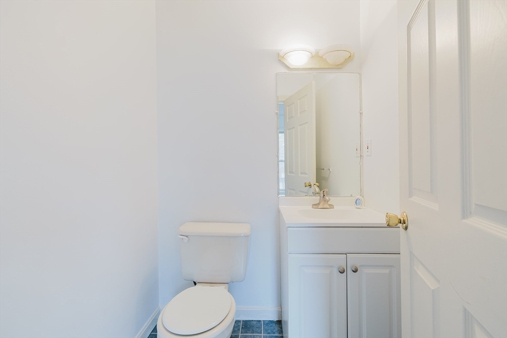 12 Castlegate Drive, Unit 12 Springfield, MA 01129 - Photo 15 of 32 Gallery Image 15