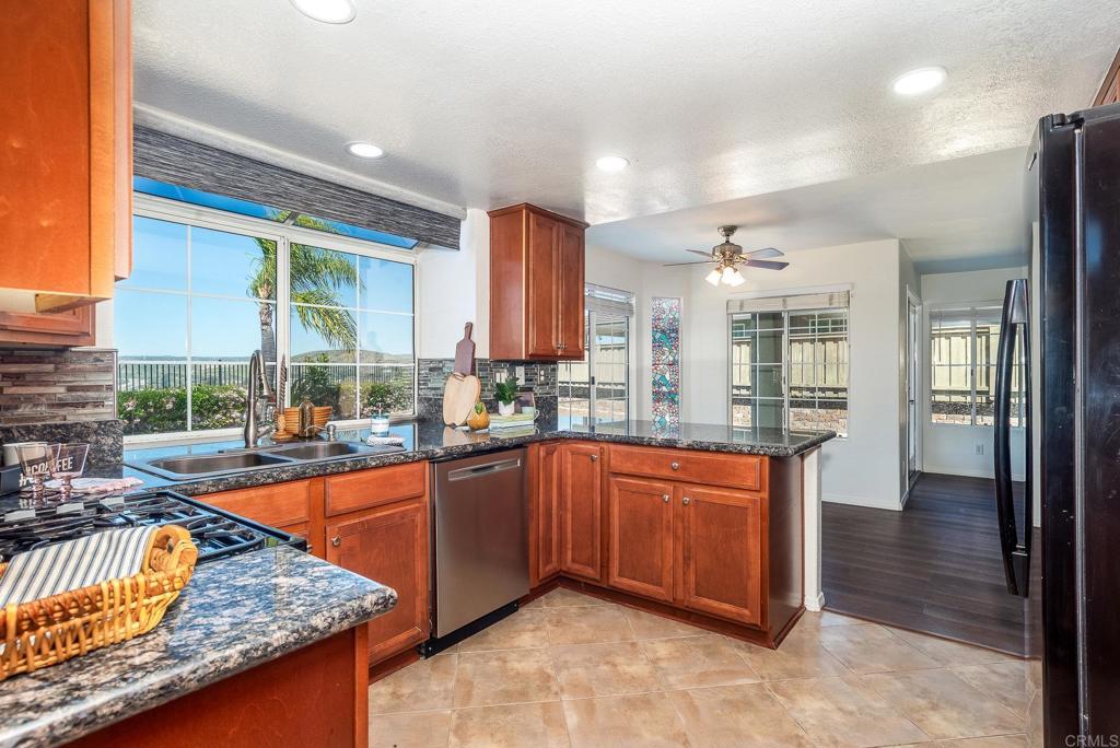 8482 Mesa Heights Road Santee, CA 92071 - Photo 14 of 64