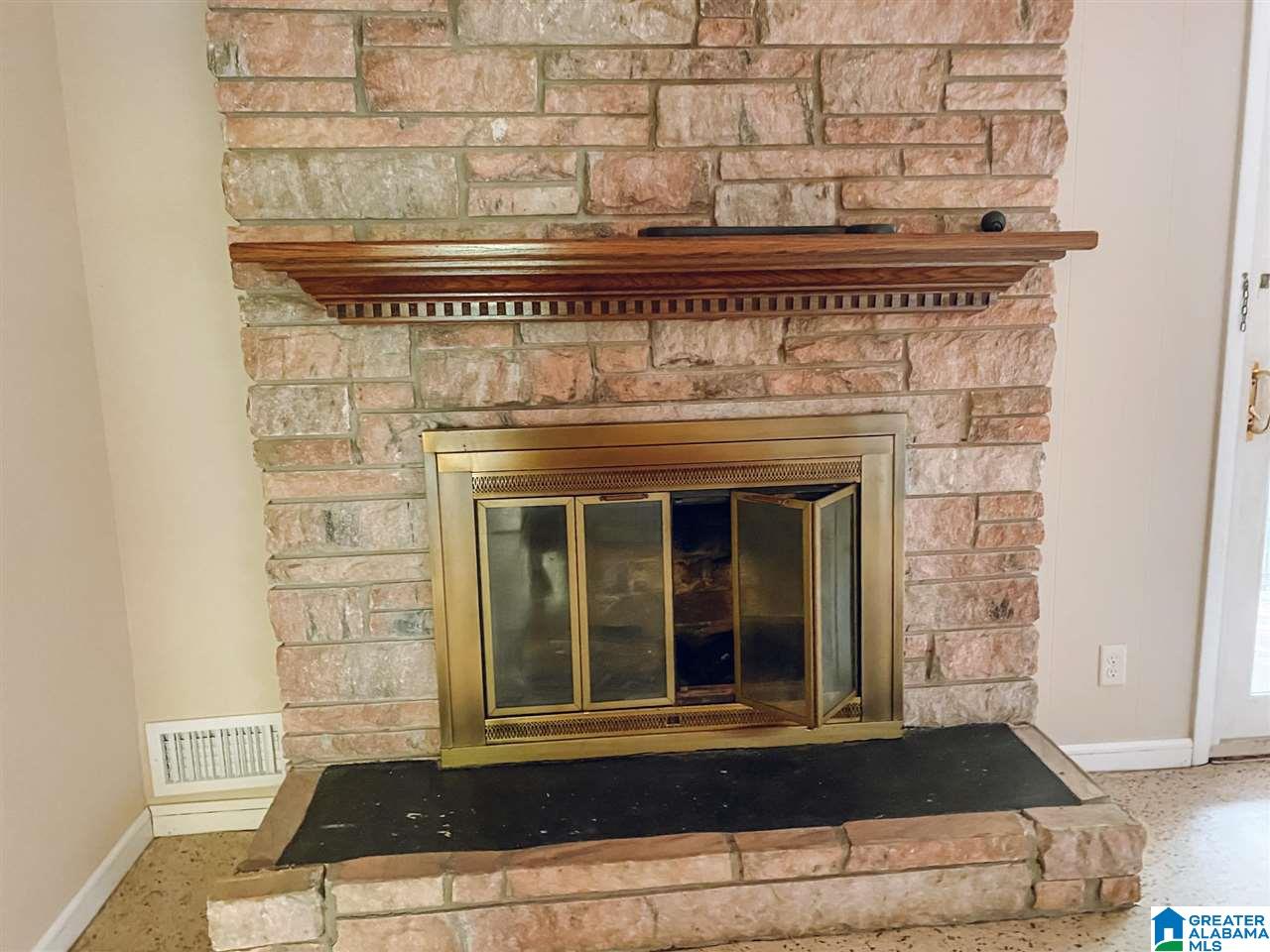 316 Crestview Road Anniston, AL 36207 - Photo 5 of 20