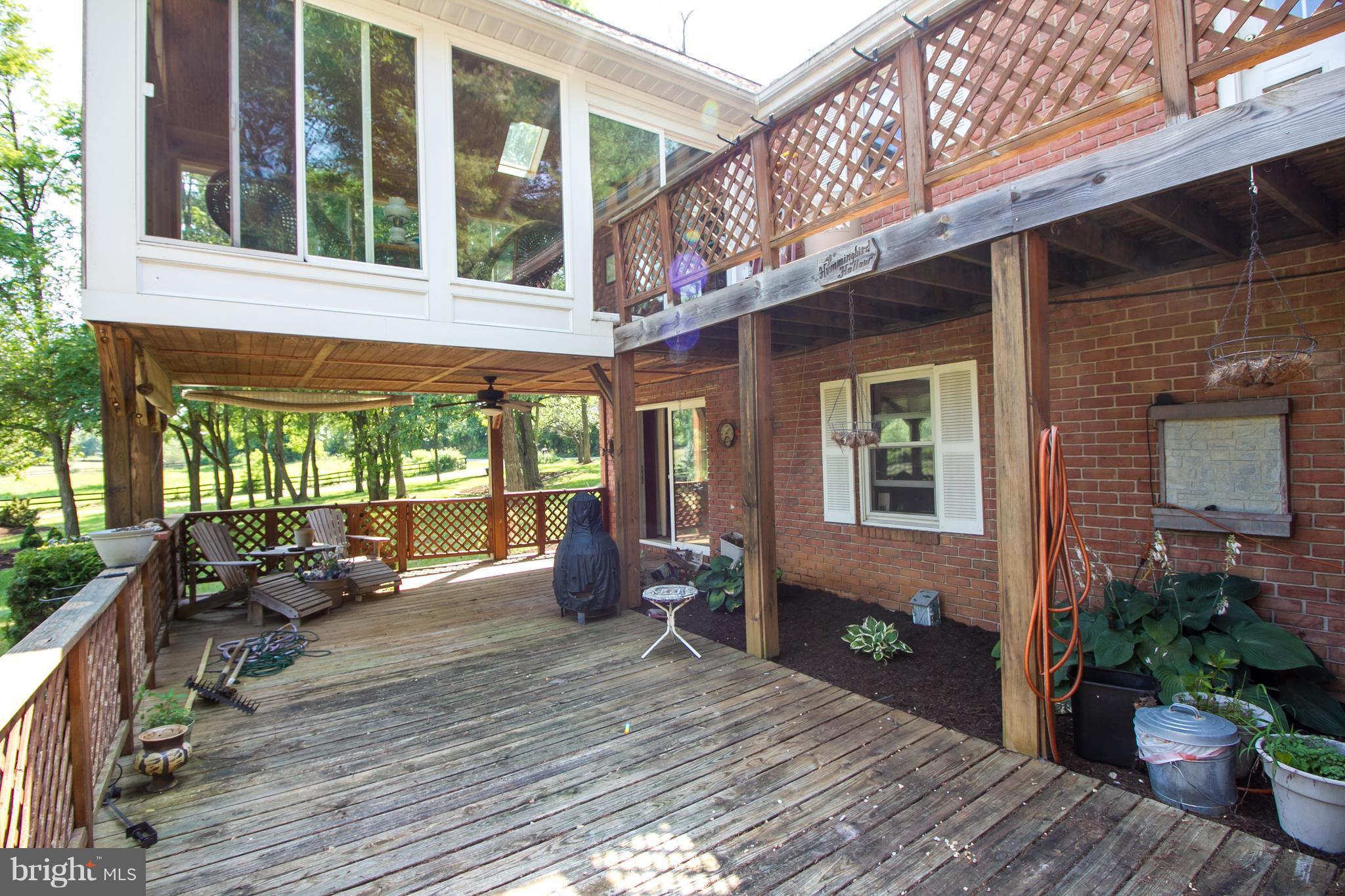 674 Earle Road Charles Town, WV 25414 - Photo 7 of 35 Exterior (Rear)