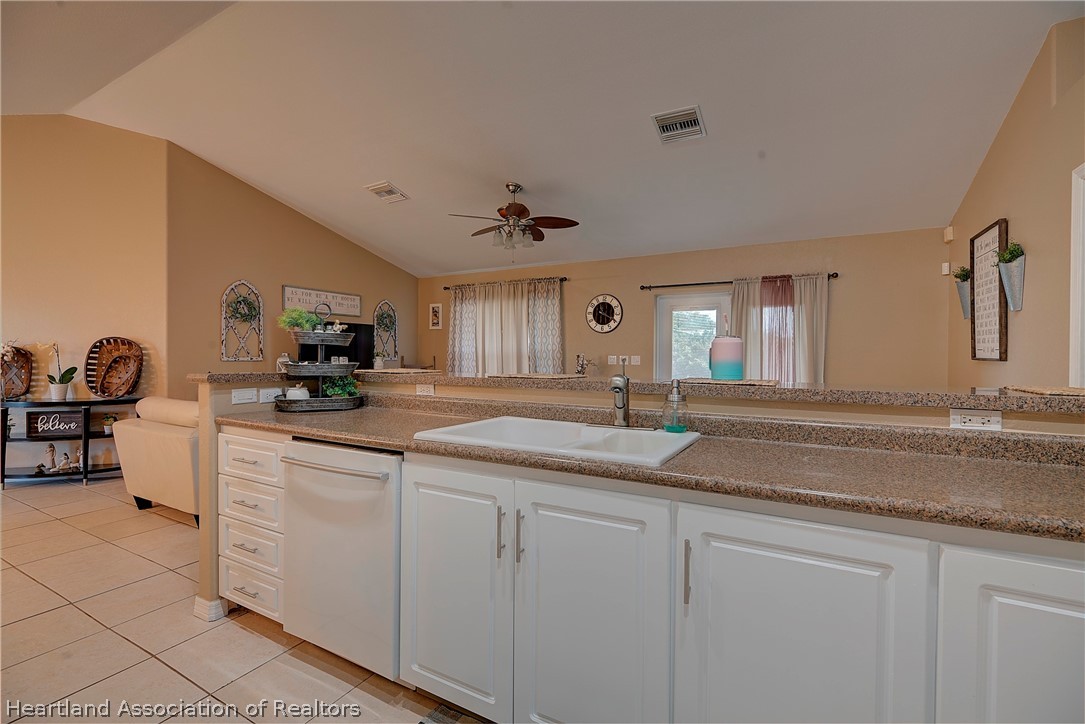 2620 West Rochester Road Avon Park, FL 33825 - Photo 8 of 36 Gallery Image 8