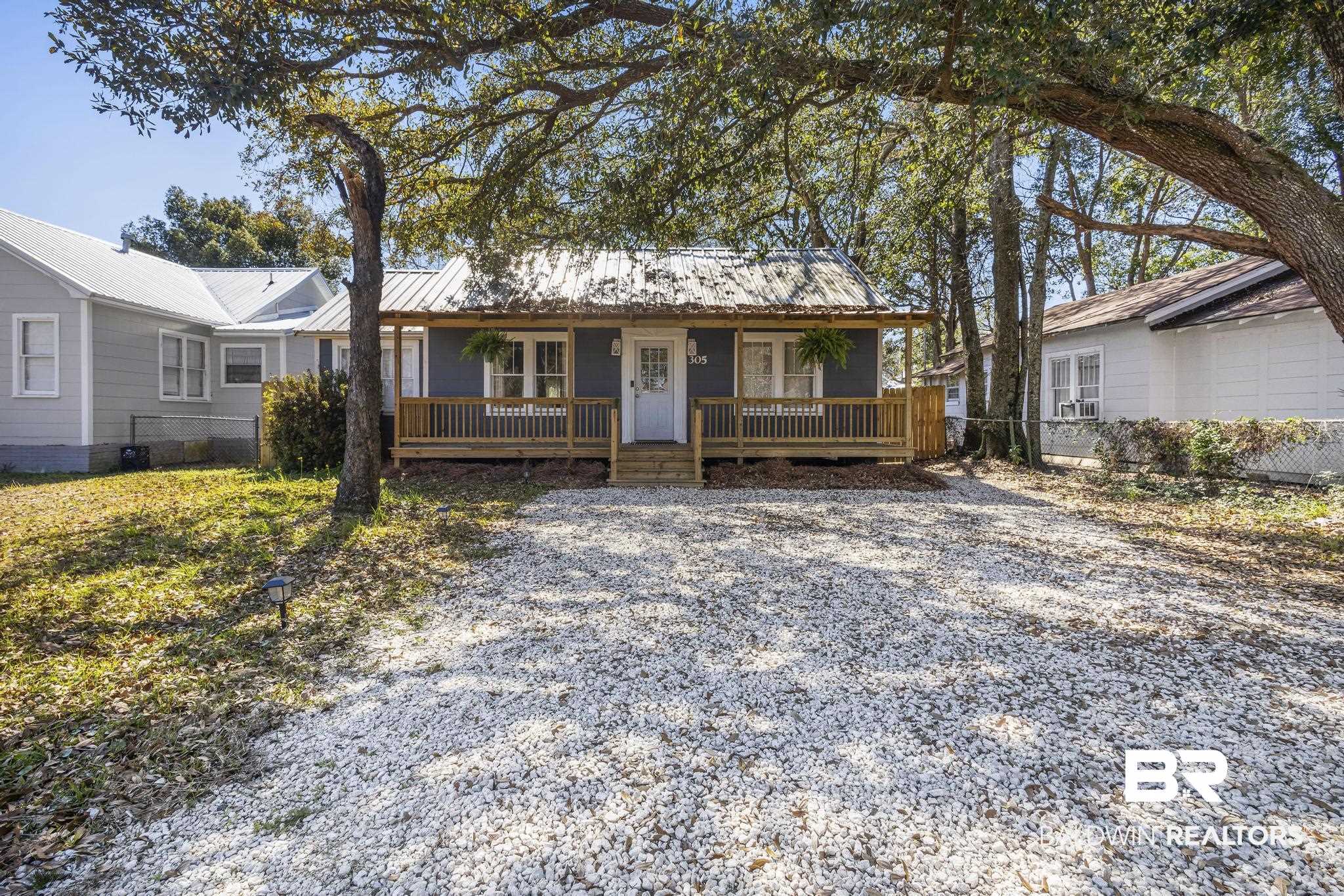 305 West Orange Avenue Foley, AL 36535 - Photo 3 of 35