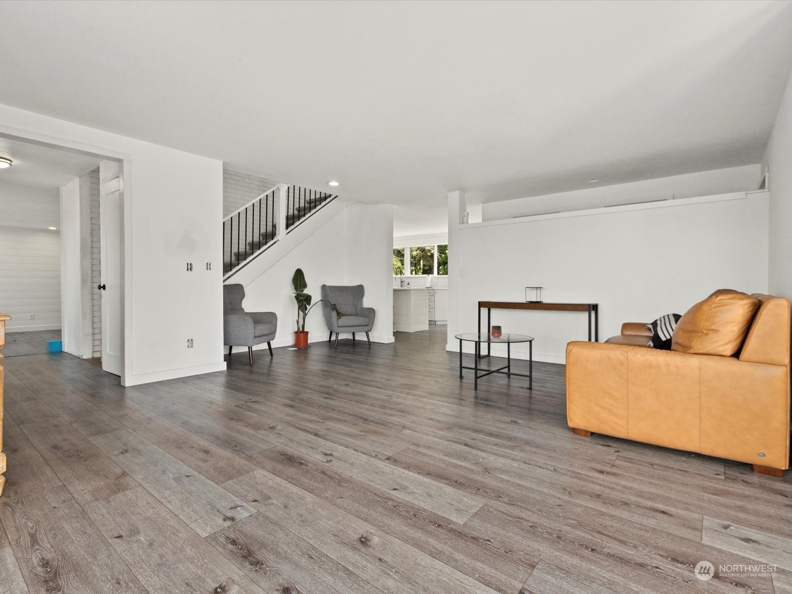 17833 Tester Road Snohomish, WA 98290 - Photo 4 of 39 a living room with furniture and wooden floor