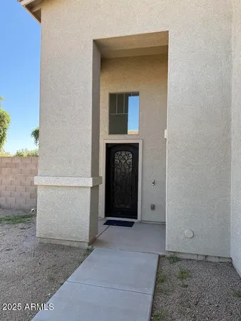 a view of an entrance of the house