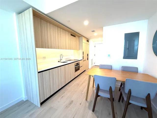 $1,050,000 | 225 North Miami Avenue, Unit 3505, Miami, FL 33128