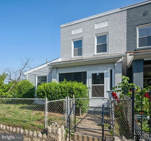 $550,000 | 1640 L Street Northeast, Washington, DC 20002