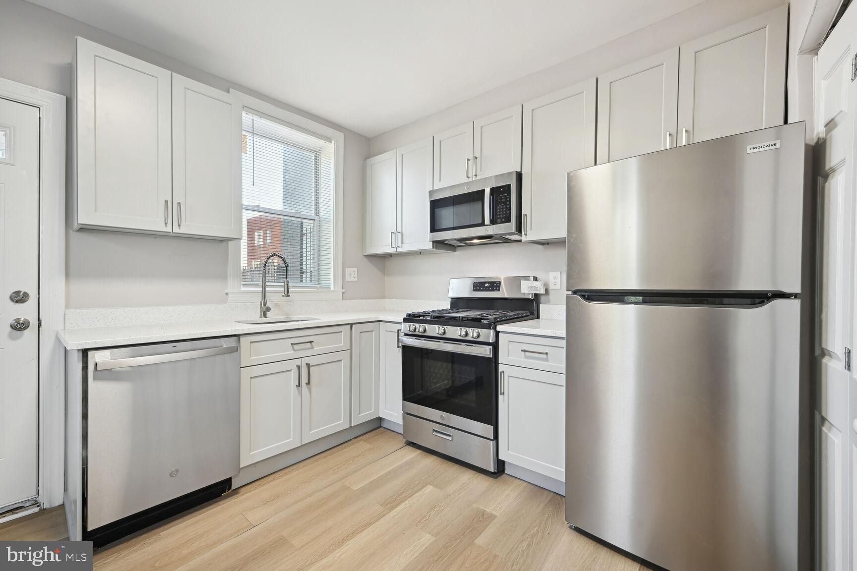 1640 L Street Northeast Washington, DC 20002 - Photo 3 of 17