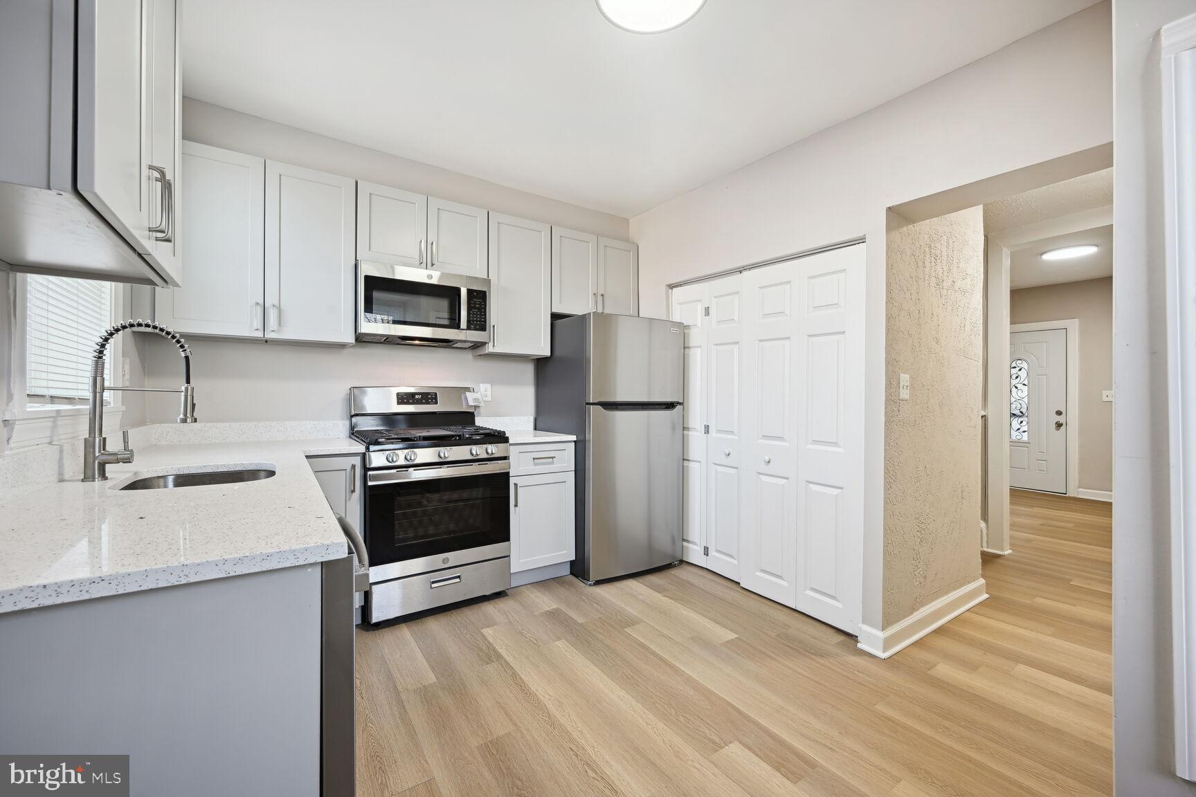1640 L Street Northeast Washington, DC 20002 - Photo 4 of 17
