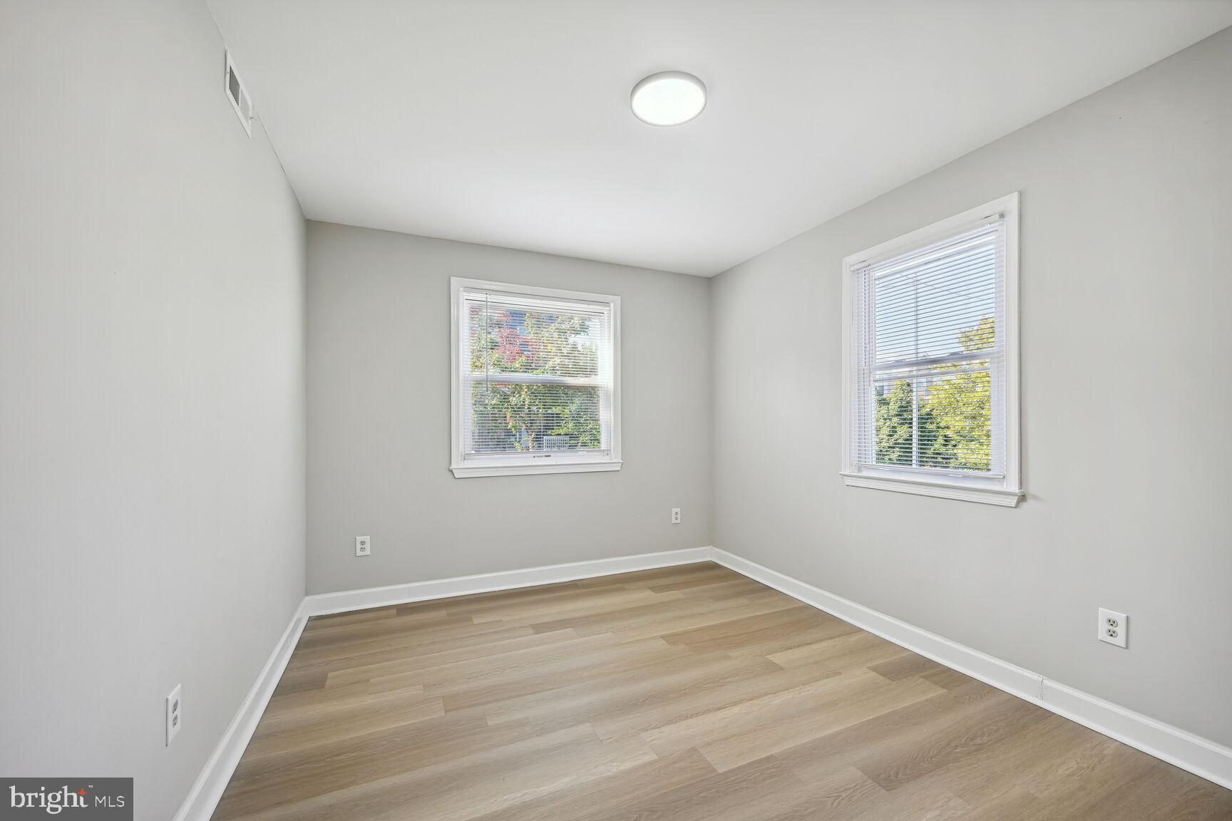 1640 L Street Northeast Washington, DC 20002 - Photo 8 of 17