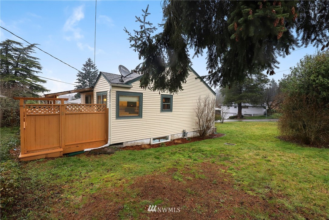 617 Reiten Road Kent, WA 98030 - Photo 29 of 30 a view of a house with a yard