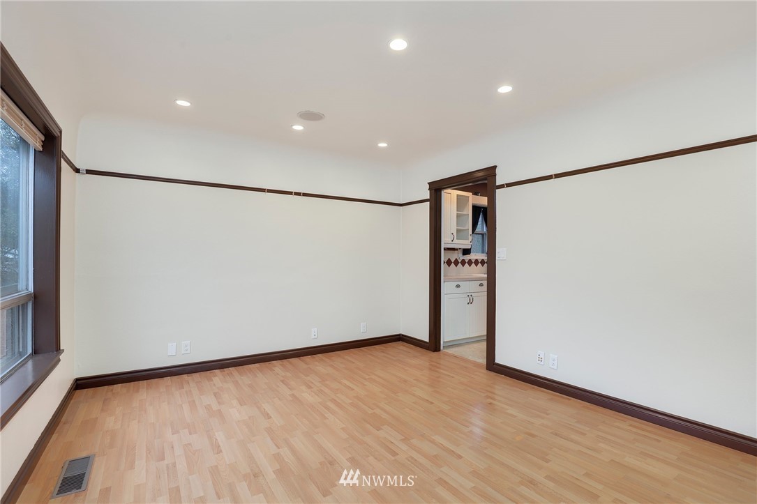 617 Reiten Road Kent, WA 98030 - Photo 4 of 30 a view of an empty room