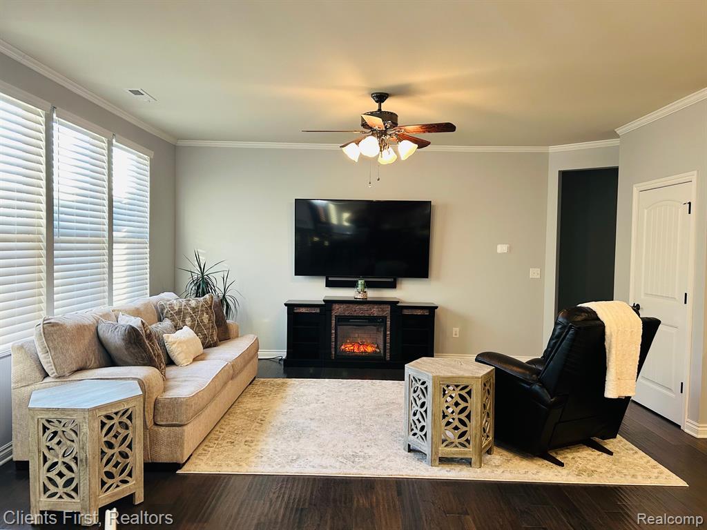 49765 Mapleton Canton, MI 48188 - Photo 19 of 24 Gallery Image 19