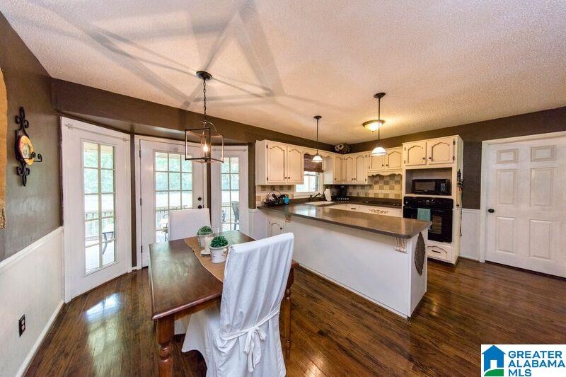 862 Ridgecrest Drive Gardendale, AL 35071 - Photo 6 of 48