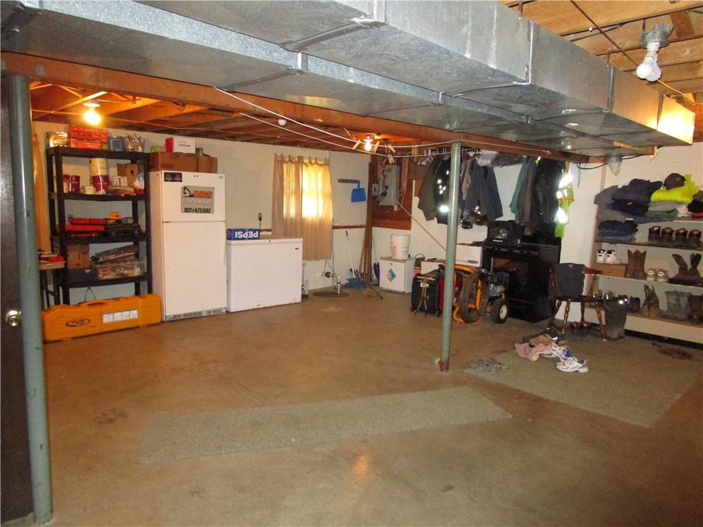 2872 Gull Lane Transfer, PA 16154 - Photo 22 of 26