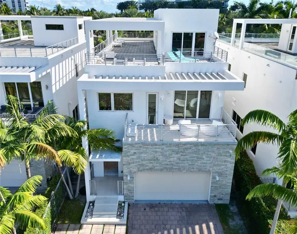 $2,800,000 | 19005 Atlantic Boulevard, Sunny Isles Beach, FL 33160