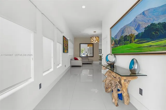 $2,800,000 | 19005 Atlantic Boulevard, Sunny Isles Beach, FL 33160