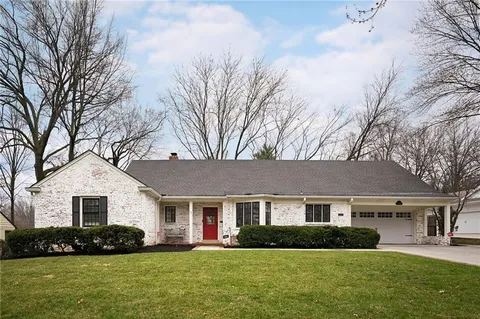 $1,595,000 | 2521 West 65th Street, Mission Hills, KS 66208