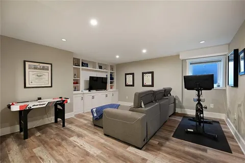 $1,595,000 | 2521 West 65th Street, Mission Hills, KS 66208