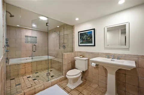 $1,595,000 | 2521 West 65th Street, Mission Hills, KS 66208