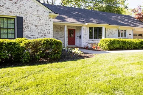 $1,500,000 | 2521 West 65th Street, Mission Hills, KS 66208
