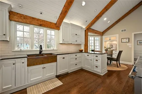 $1,595,000 | 2521 West 65th Street, Mission Hills, KS 66208