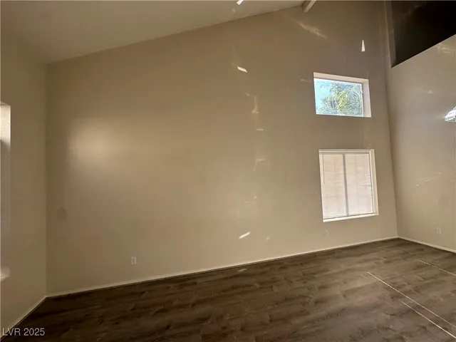 $2,095 | 1575 Comfort Hills Street, Henderson, NV 89014