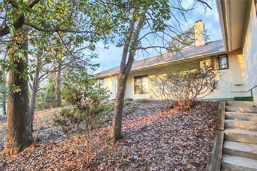 5081 Mariana Lane Tega Cay, SC 29708 - Photo 5 of 48