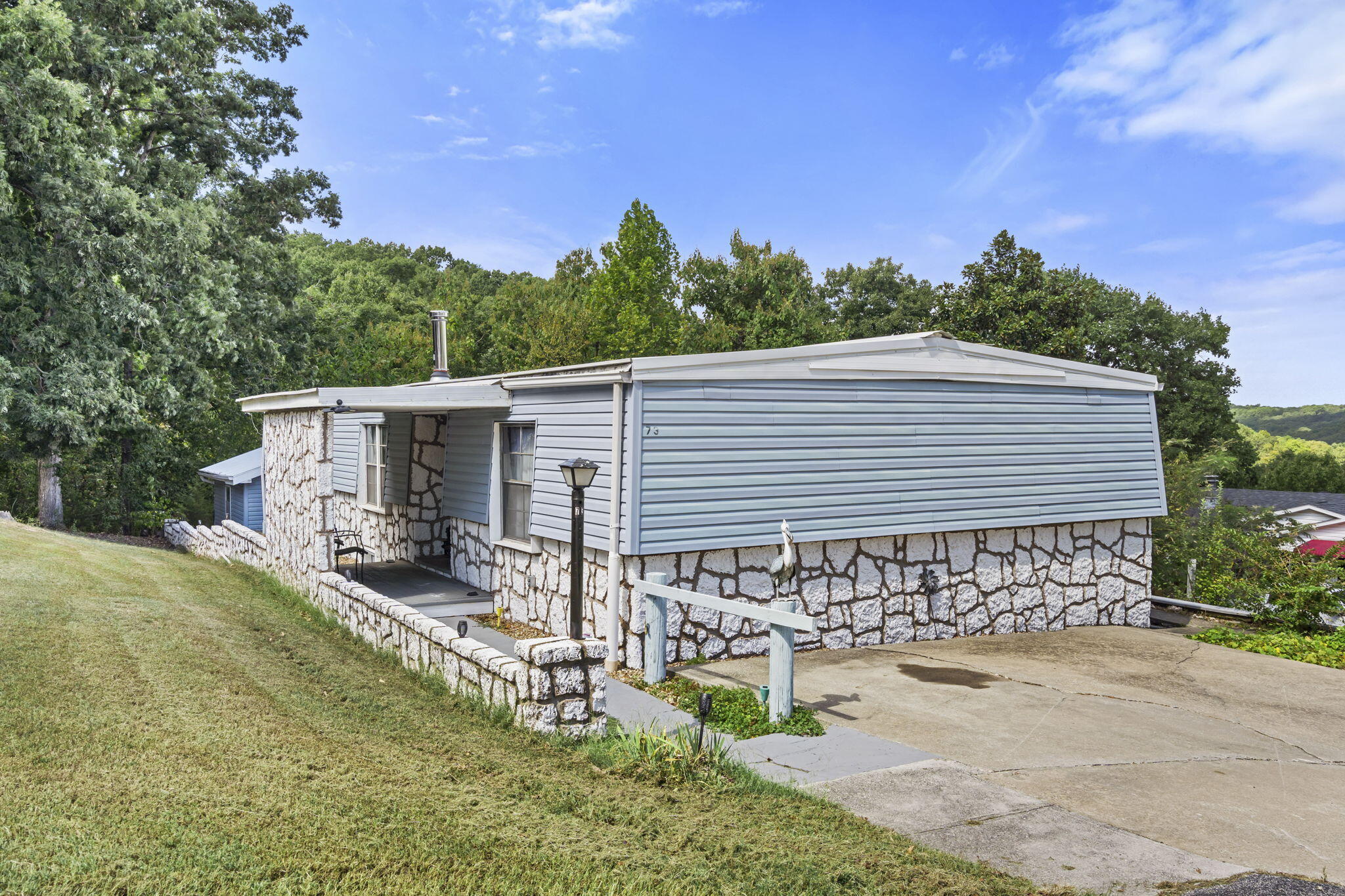 73 Stonemont Road Blue Eye, MO 65611 - Photo 8 of 45 73-Stonemont-Rd-Fall-Lake-Getaway