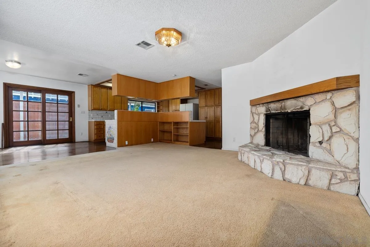 8646 Cetus Road San Diego, CA 92126 - Photo 10 of 41 Gallery Image 10