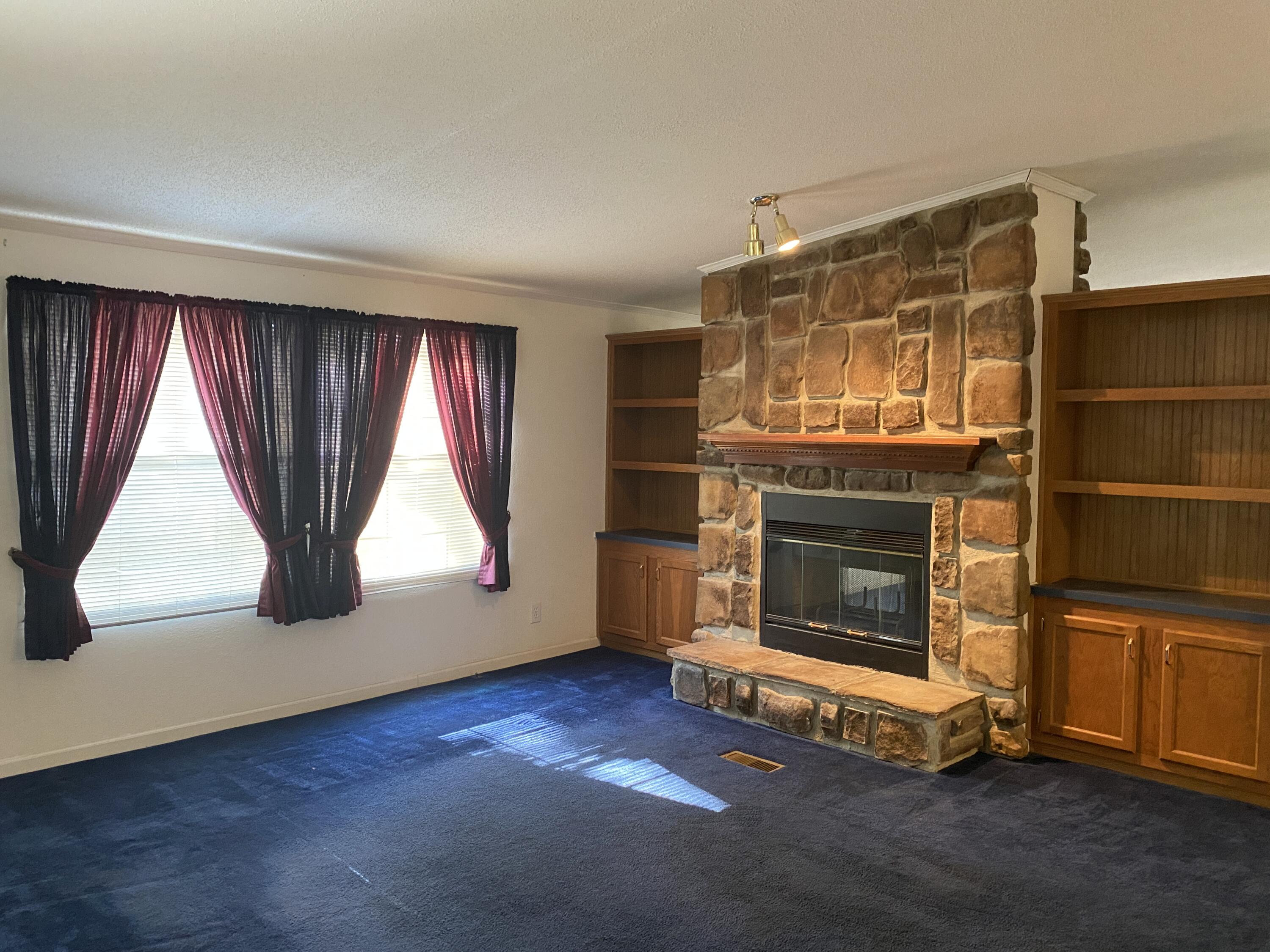 343 Fire Hill Road Walterboro, SC 29488 - Photo 15 of 42 Family Room