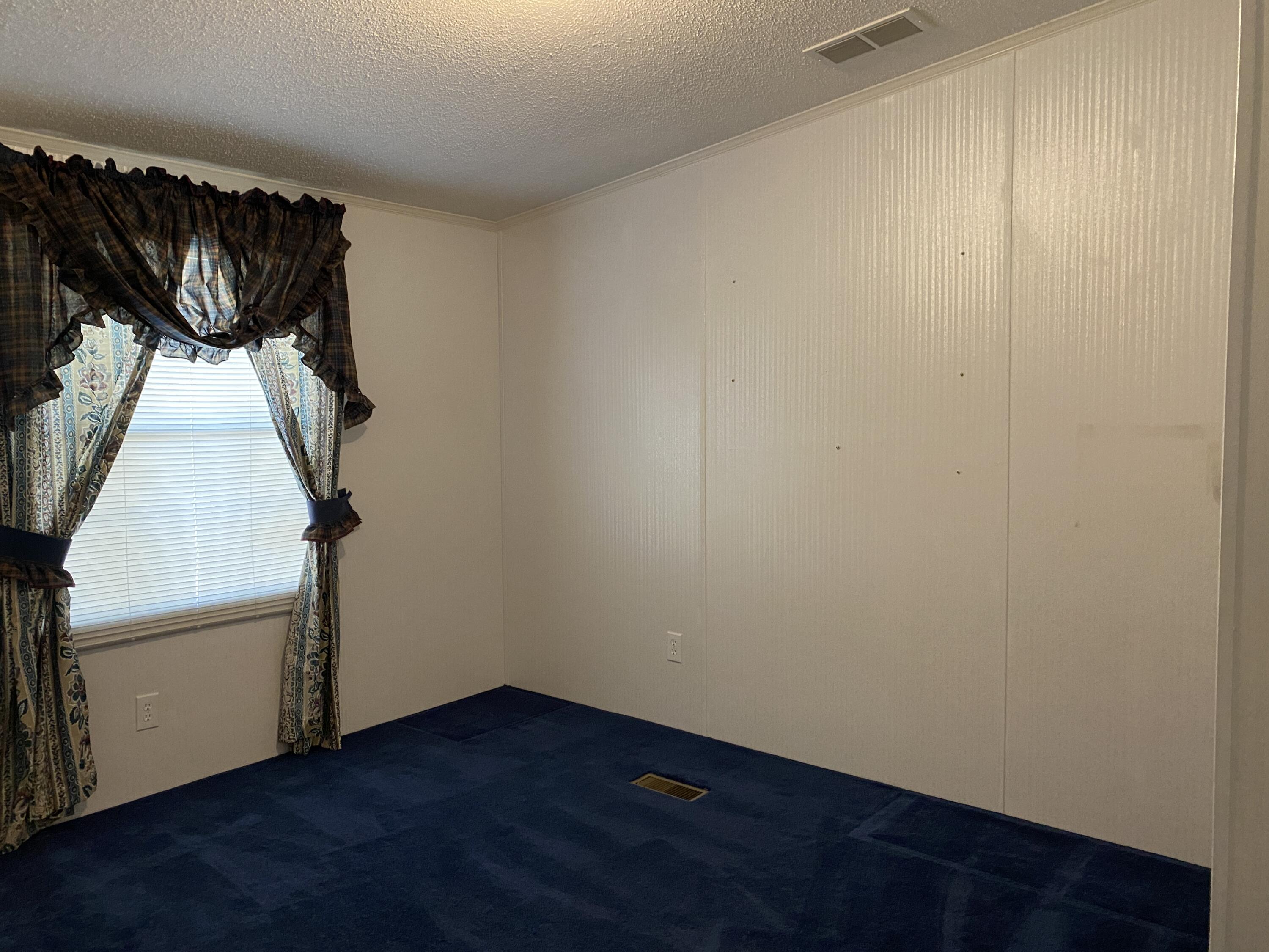 343 Fire Hill Road Walterboro, SC 29488 - Photo 20 of 42 Master Sitting area