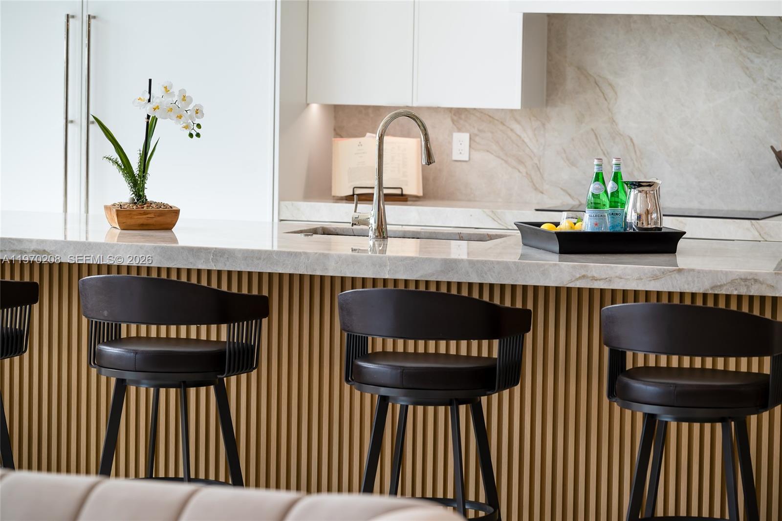 3740 Northeast 29th Avenue Lighthouse Point, FL 33064 - Photo 4 of 50