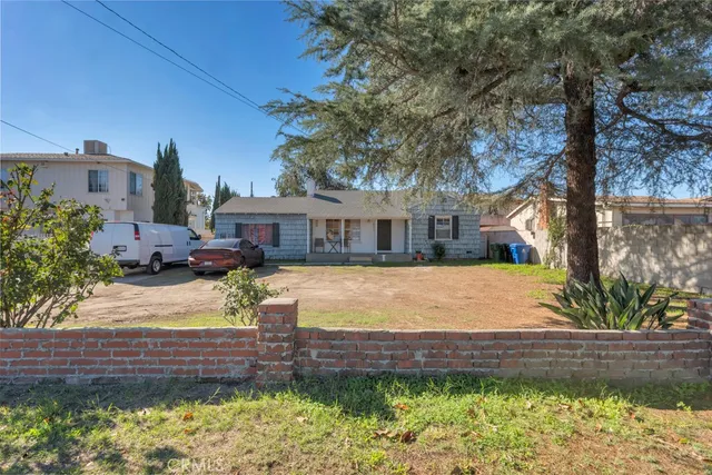 $829,000 | 8541 Ventura Canyon Avenue, Panorama City, CA 91402