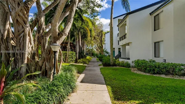 $1,900 | 4303 West Atlantic Boulevard, Unit 1720, Coconut Creek, FL 33066