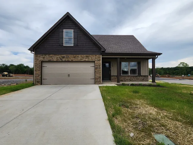 $377,900 | 2902 Vly Farms Drive, Christiana, TN 37037