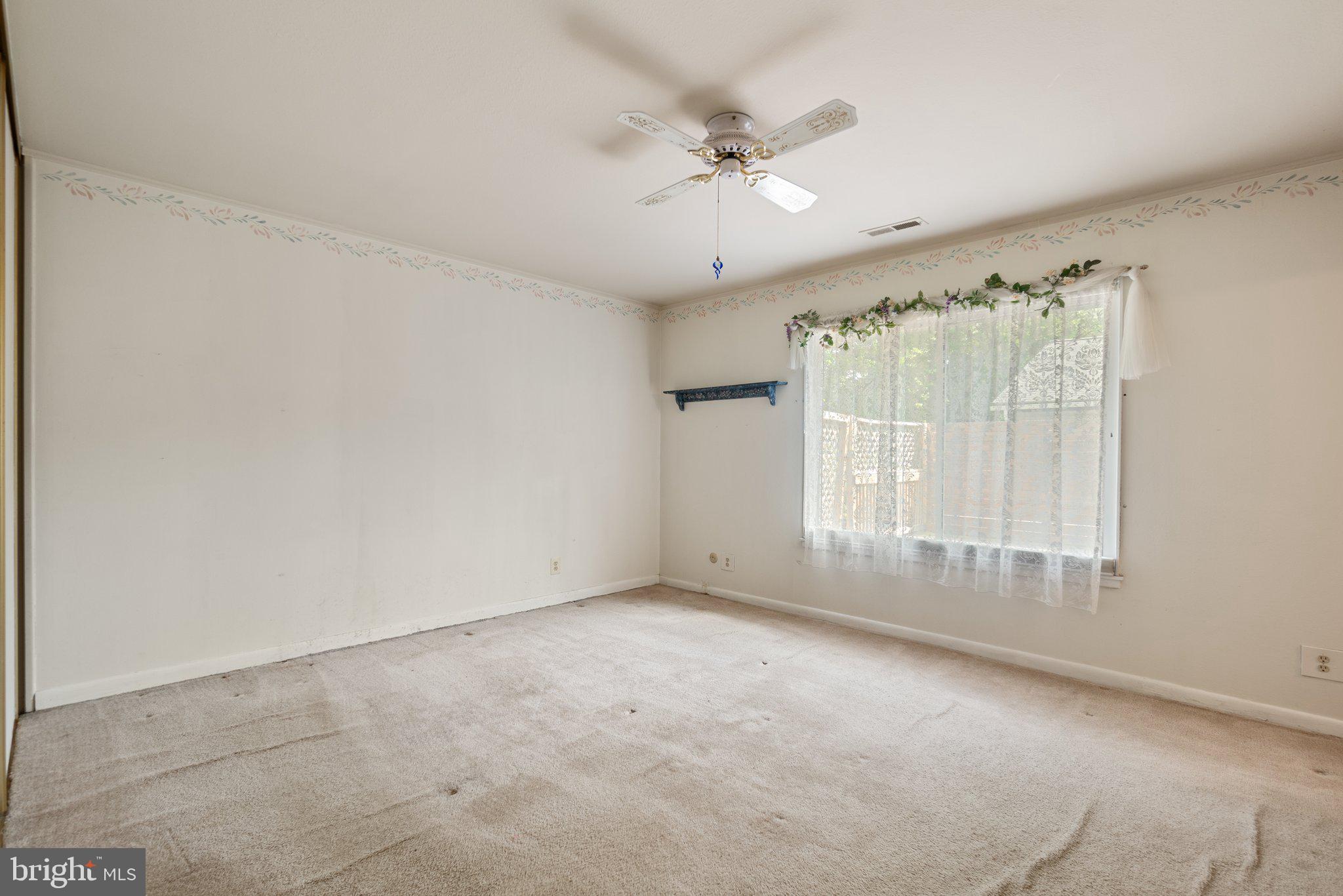 14911 Hydrus Road Silver Spring, MD 20906 - Photo 15 of 31 Owners Suite