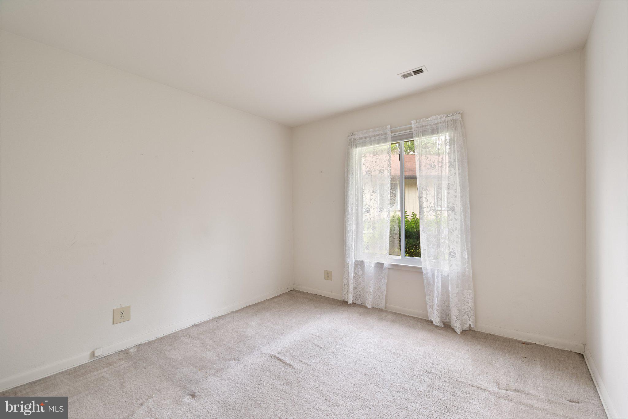 14911 Hydrus Road Silver Spring, MD 20906 - Photo 18 of 31 Bedroom 2
