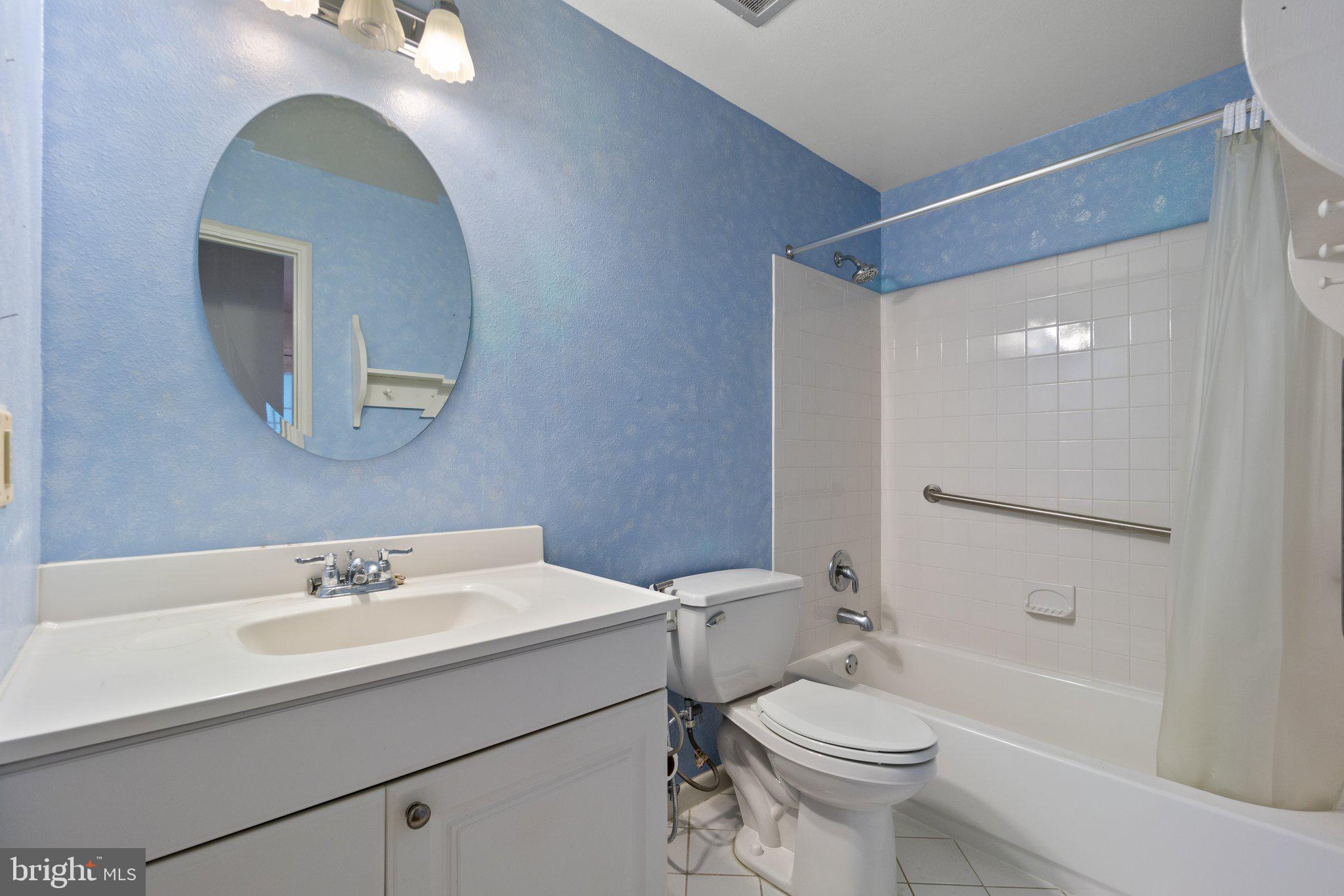 14911 Hydrus Road Silver Spring, MD 20906 - Photo 23 of 31 Hall Bath