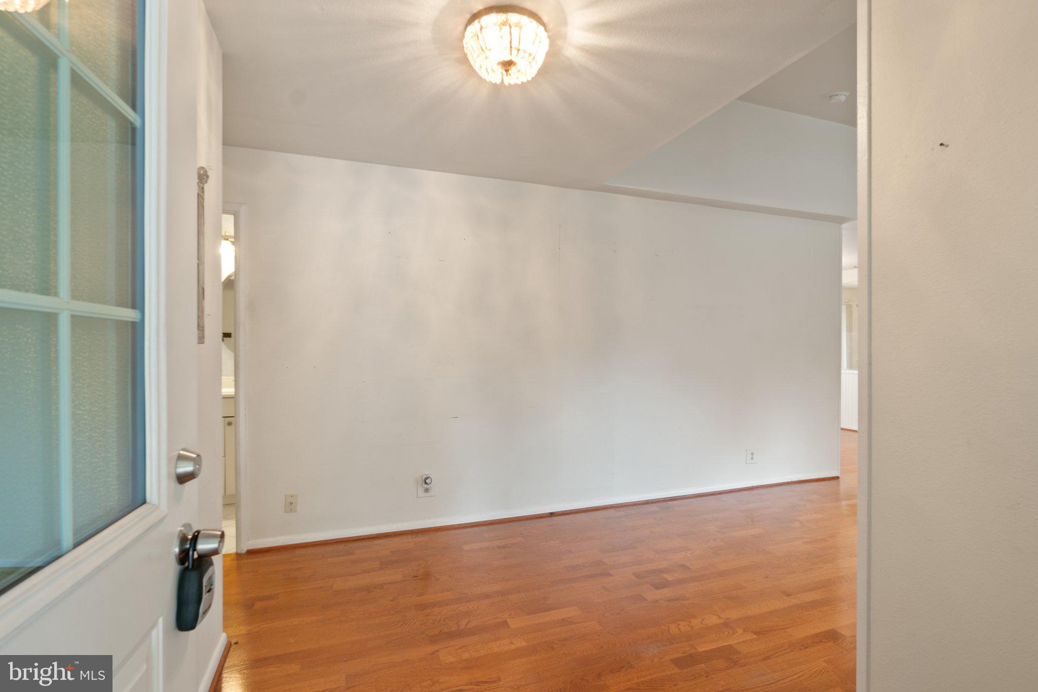 14911 Hydrus Road Silver Spring, MD 20906 - Photo 3 of 31 Foyer