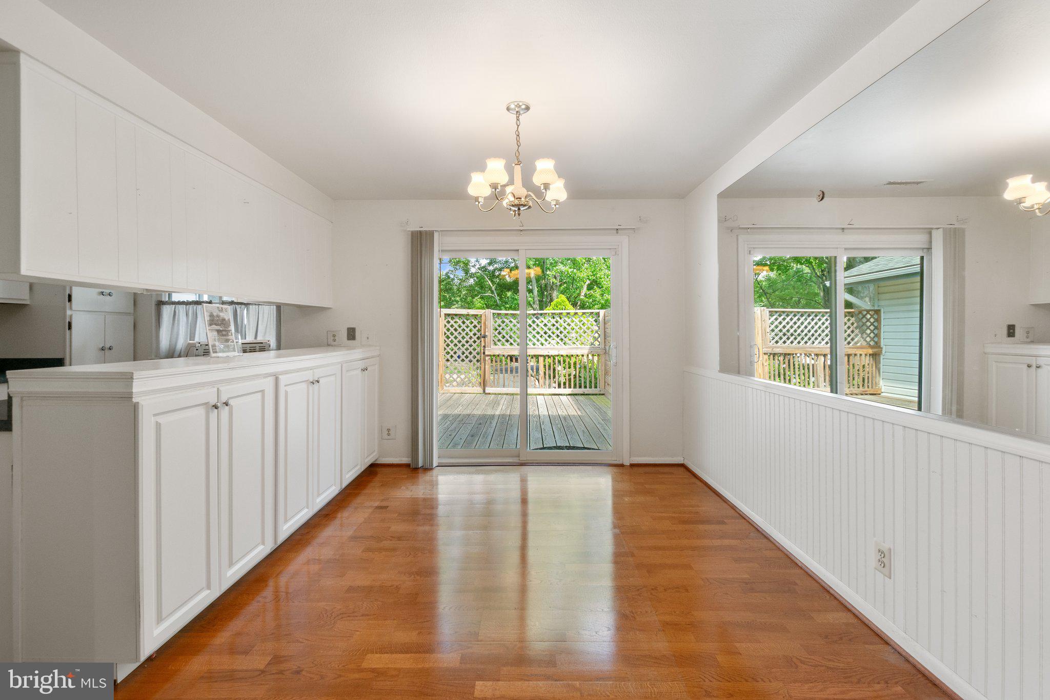 14911 Hydrus Road Silver Spring, MD 20906 - Photo 9 of 31 Dinning room