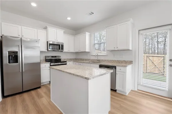 $2,250 | 1532 Aralynn Way, Conyers, GA 30013