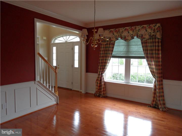 5529 Sanderling Road Doylestown, PA 18902 - Photo 4 of 15 Gallery Image 4