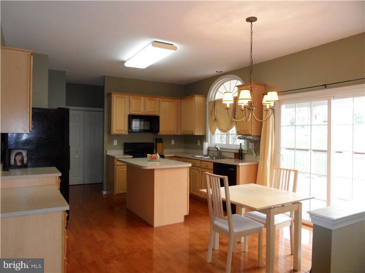 5529 Sanderling Road Doylestown, PA 18902 - Photo 7 of 15 Gallery Image 7
