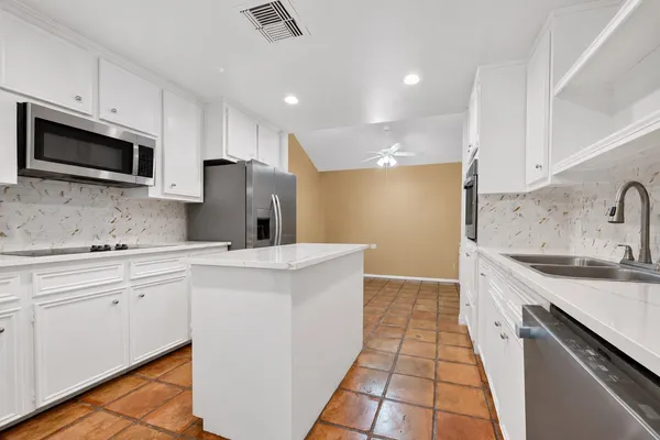 $249,000 | 11042 Bellbrook Drive, Houston, TX 77096