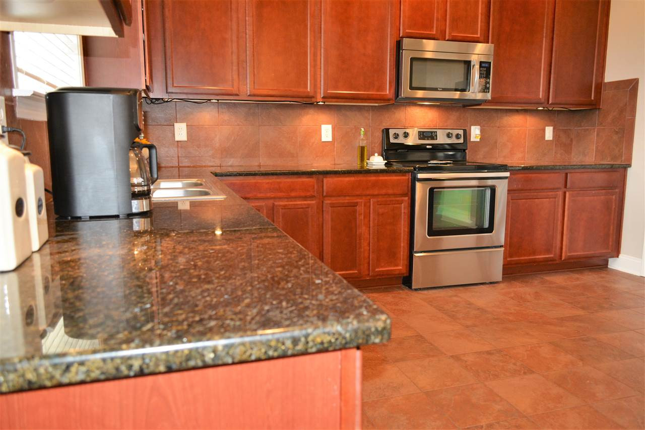 622 Conover Road Durham, NC 27703 - Photo 11 of 26 Beautiful granite counters