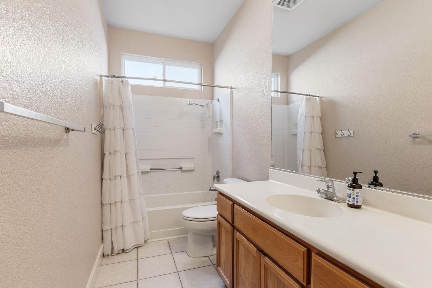 1812 Newhampton Court Modesto, CA 95355 - Photo 16 of 24