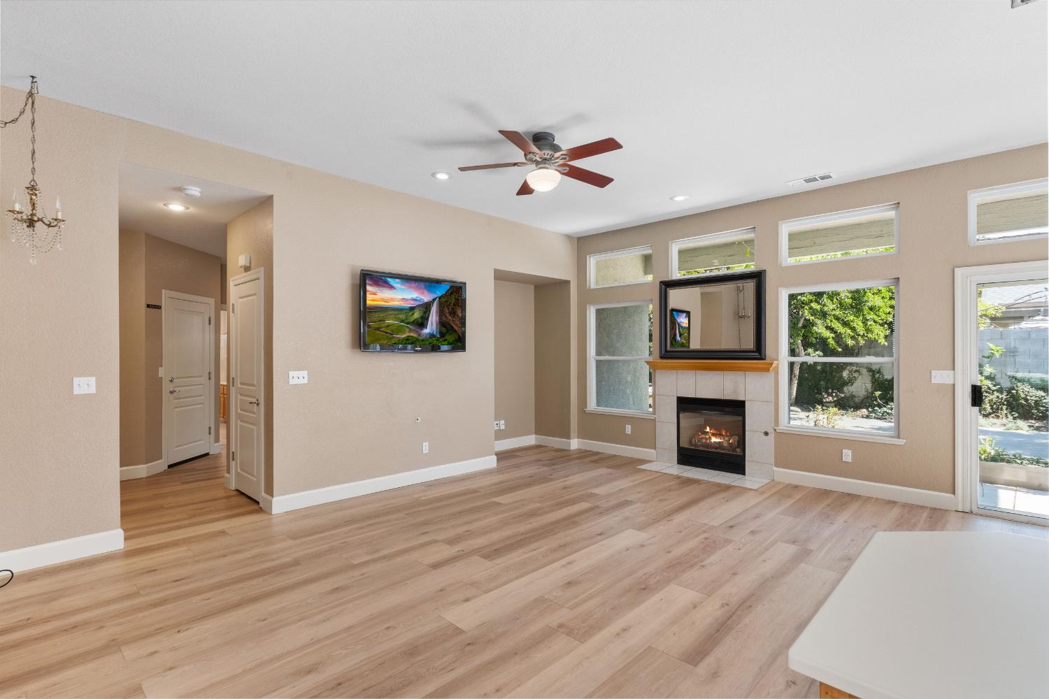 1812 Newhampton Court Modesto, CA 95355 - Photo 7 of 24