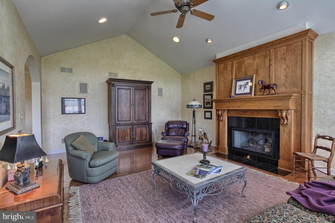 20 Deerfield Road Lancaster, PA 17603 - Photo 15 of 36 Gallery Image 15