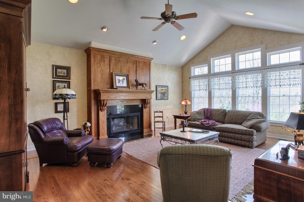 20 Deerfield Road Lancaster, PA 17603 - Photo 16 of 36 Gallery Image 16